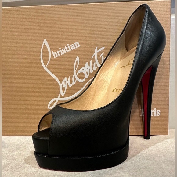 Christian Louboutin Pumps
